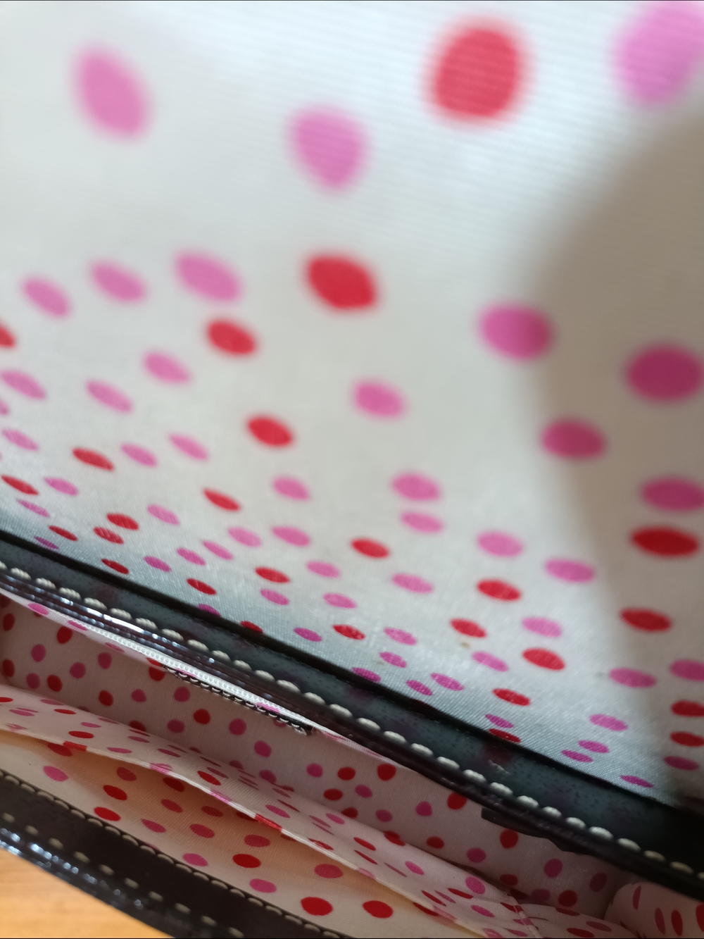 KATE SPADE POLKA DOT INTERIOR LADIES HANDBAG - Picture 5 of 5